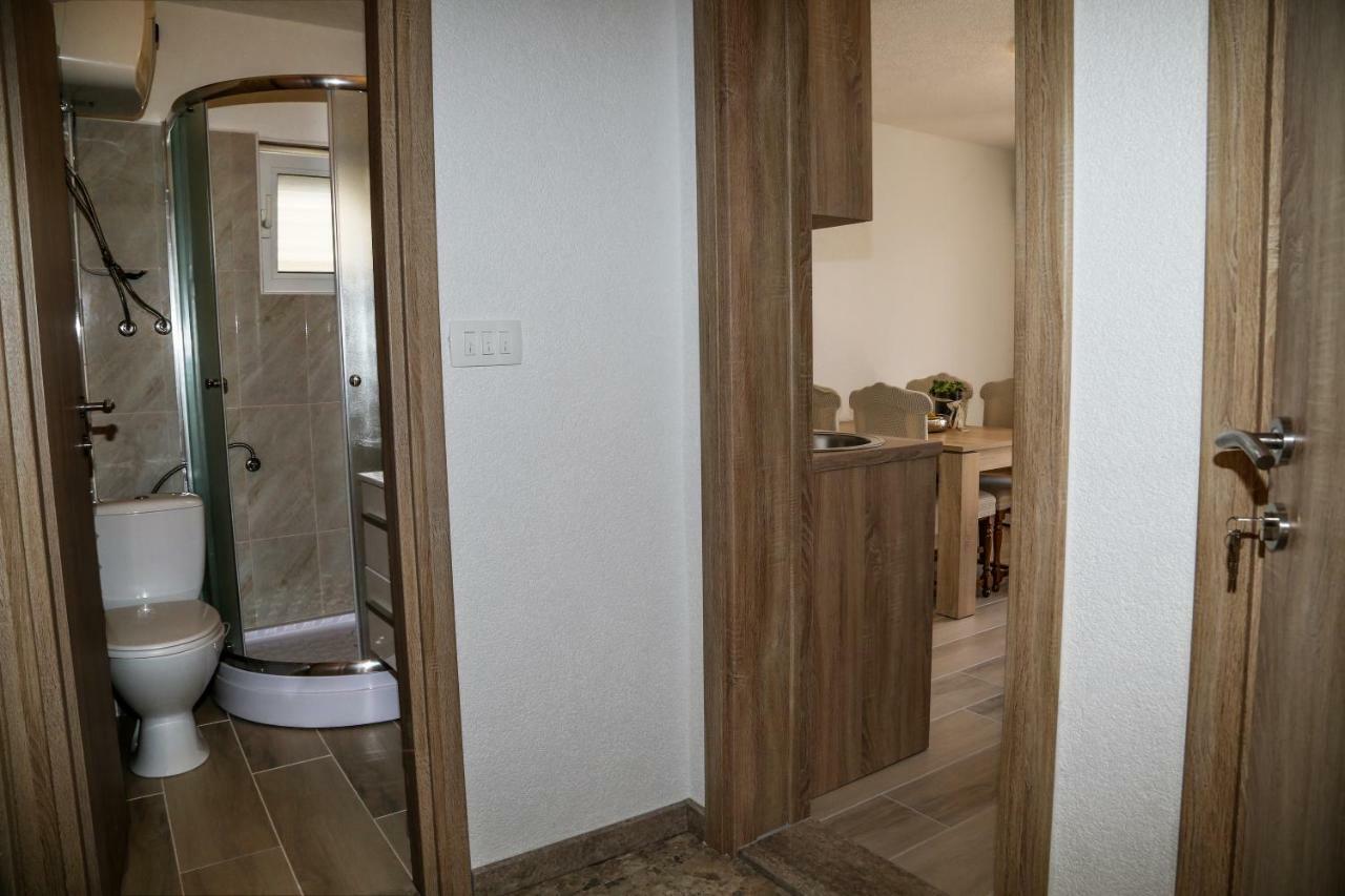 Apartment Marina Pavic Хвар Экстерьер фото